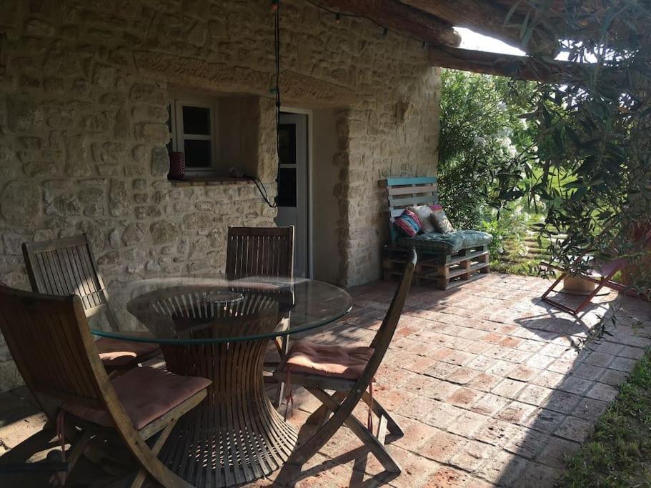 Gite Des Amis Domaine De Mas Caron Caromb Esterno foto