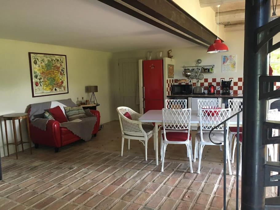 Gite Des Amis Domaine De Mas Caron Caromb Esterno foto
