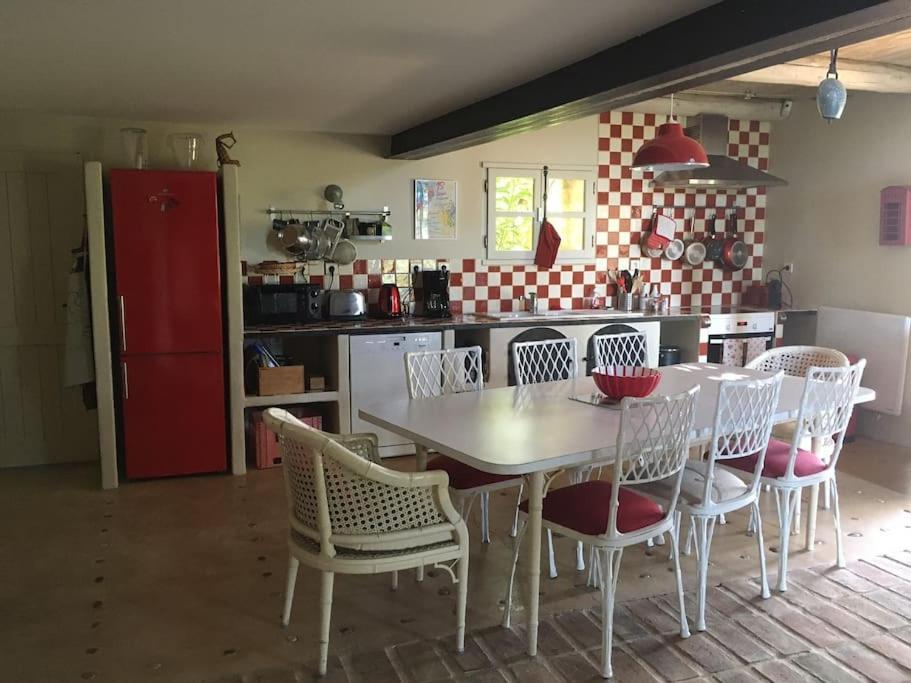 Gite Des Amis Domaine De Mas Caron Caromb Esterno foto